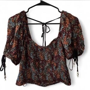 Free People floral back on top crop  Puff Sleeve top size small